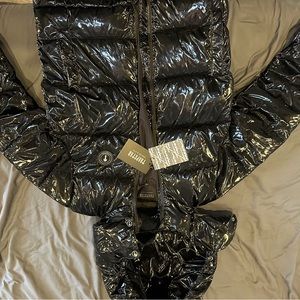 Trapstar Irongate Shiny Puffer with detachable hood